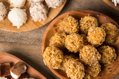 Cocadas Artesanales – Frescas, Naturales y Hechas a Mano (6, 12, o 24 unidades)